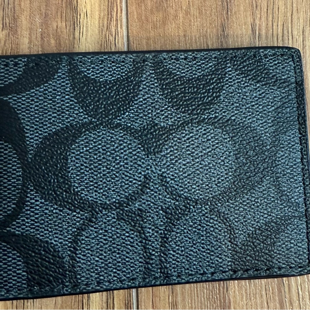Coach Compact Wallet - Picture 2 of 8
